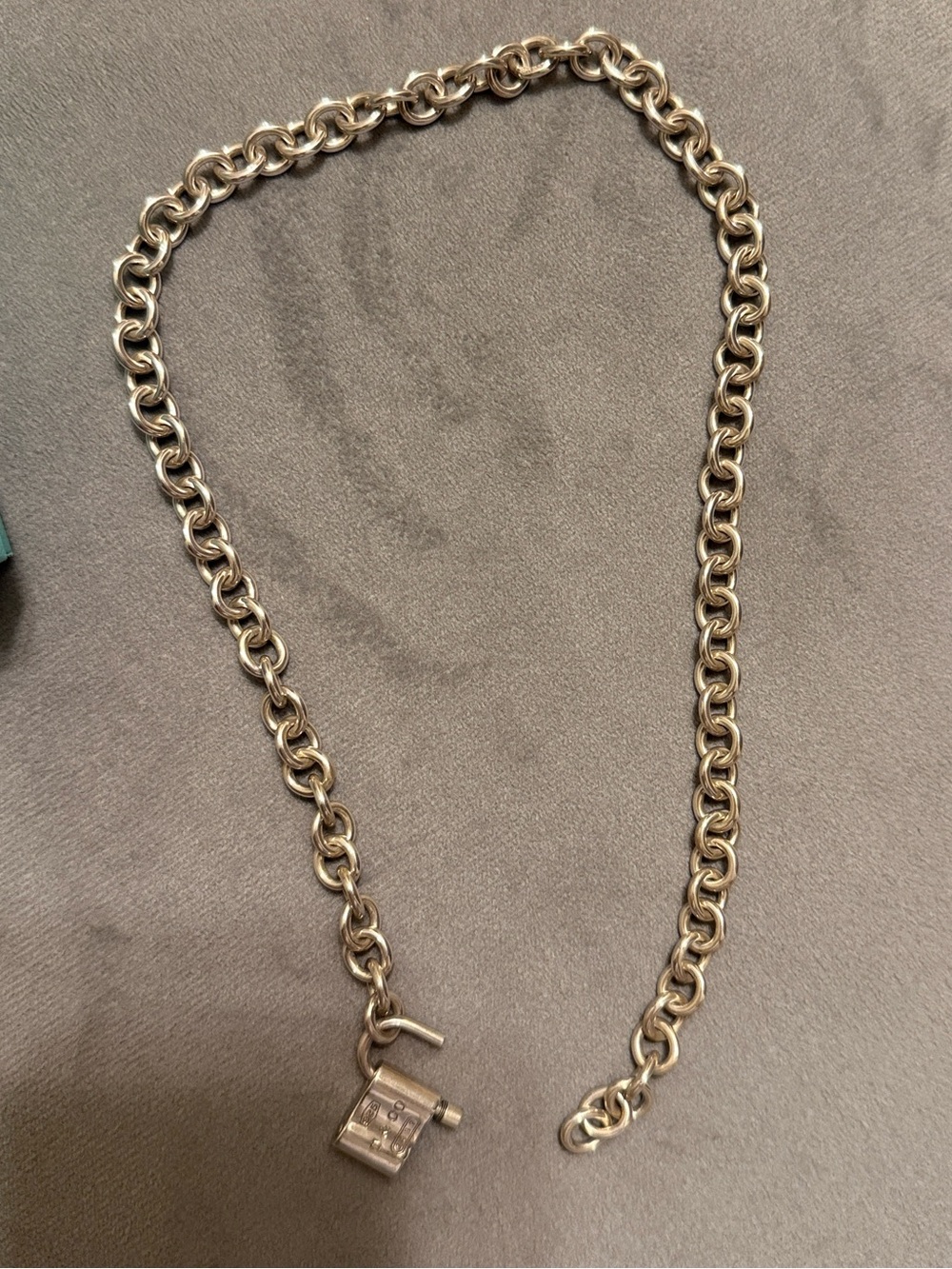 Tiffany & Co. Silver Padlock Necklace with Signature Blue Pouch - Picture 5 of 6